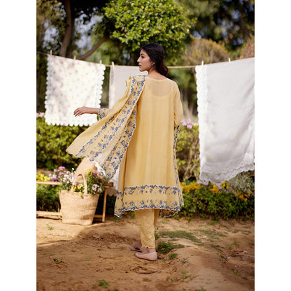 Naaz By Noor Yellow Meringue Kurta with Pant and Dupatta (Set of 3)