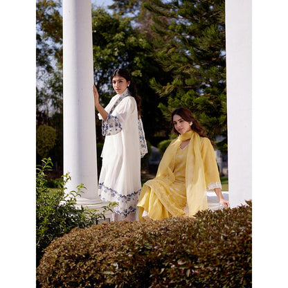 Naaz By Noor White Daisy Kurta with Pant and Dupatta (Set of 3)