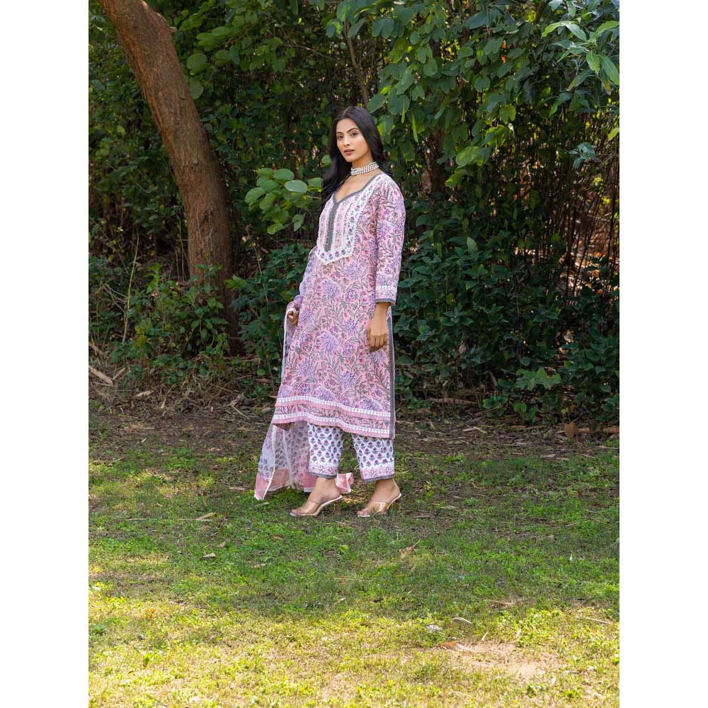Naseebo Pink Hand Blocked Cotton Kurta with Pant and Dupatta (Set of 3)