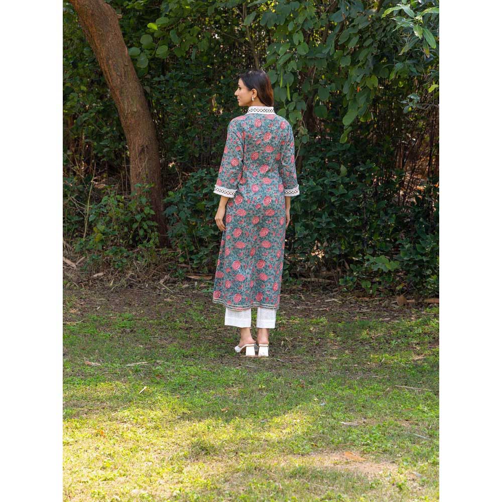 Naseebo Green Dusky Petals Hand-Blocked Cotton Kurta with Pant (Set of 2)