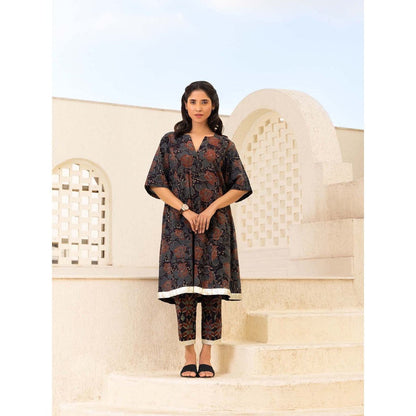 Naseebo Black Rustic Rose Ajrakh Kurta with Pant (Set of 2)