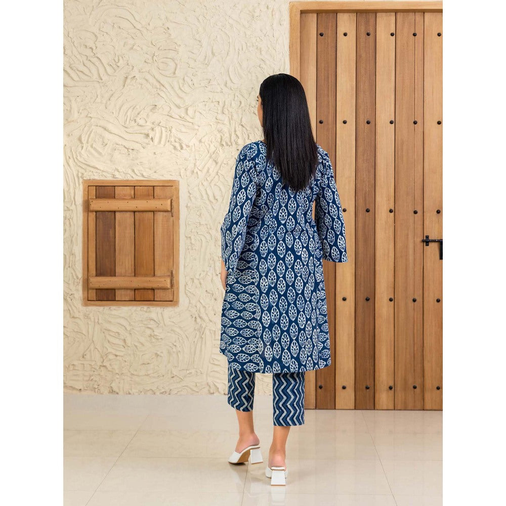 Naseebo Vintage Foliage Blue Kurta with Pant (Set of 2)