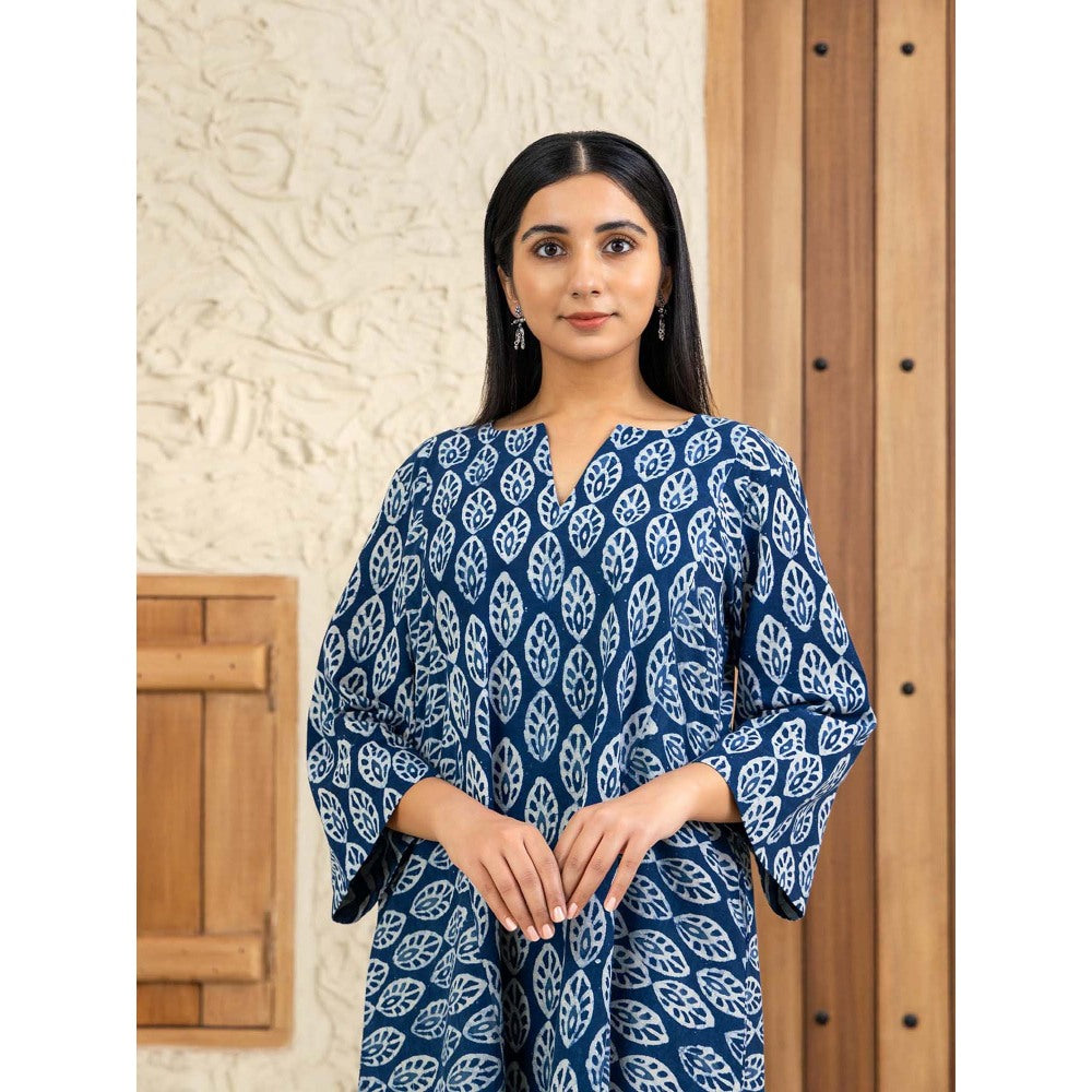 Naseebo Vintage Foliage Blue Kurta with Pant (Set of 2)