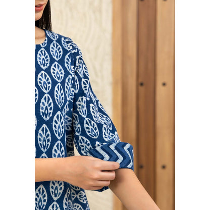 Naseebo Vintage Foliage Blue Kurta with Pant (Set of 2)