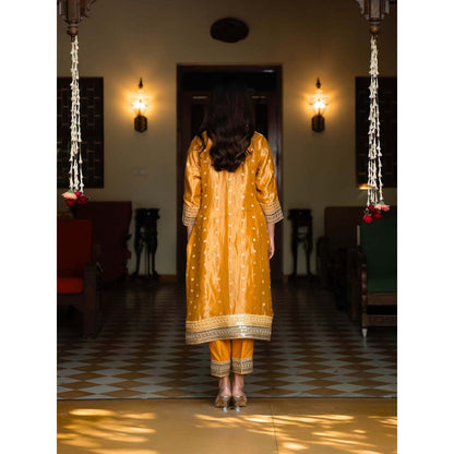 Naseebo Yellow Radiance Banarasi Silk Kurta with Pant and Dupatta (Set of 3)