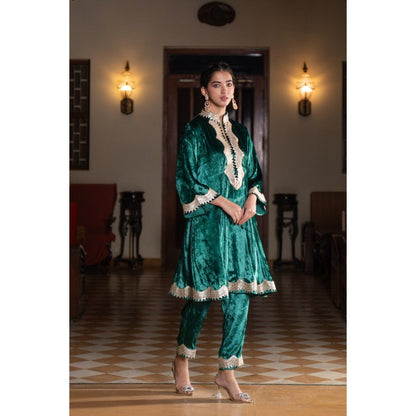 Naseebo Bottle Green Velvet Co-Ord (Set of 2)