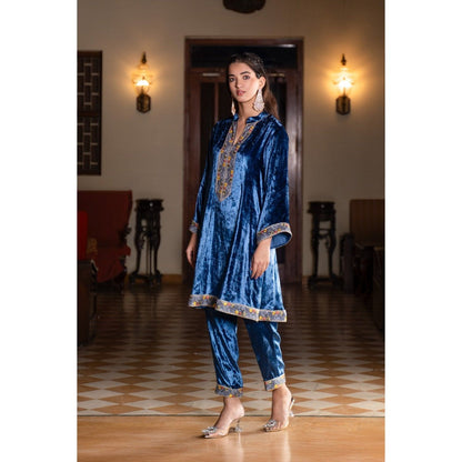 Naseebo Royal Blue Velvet Co-Ord (Set of 2)