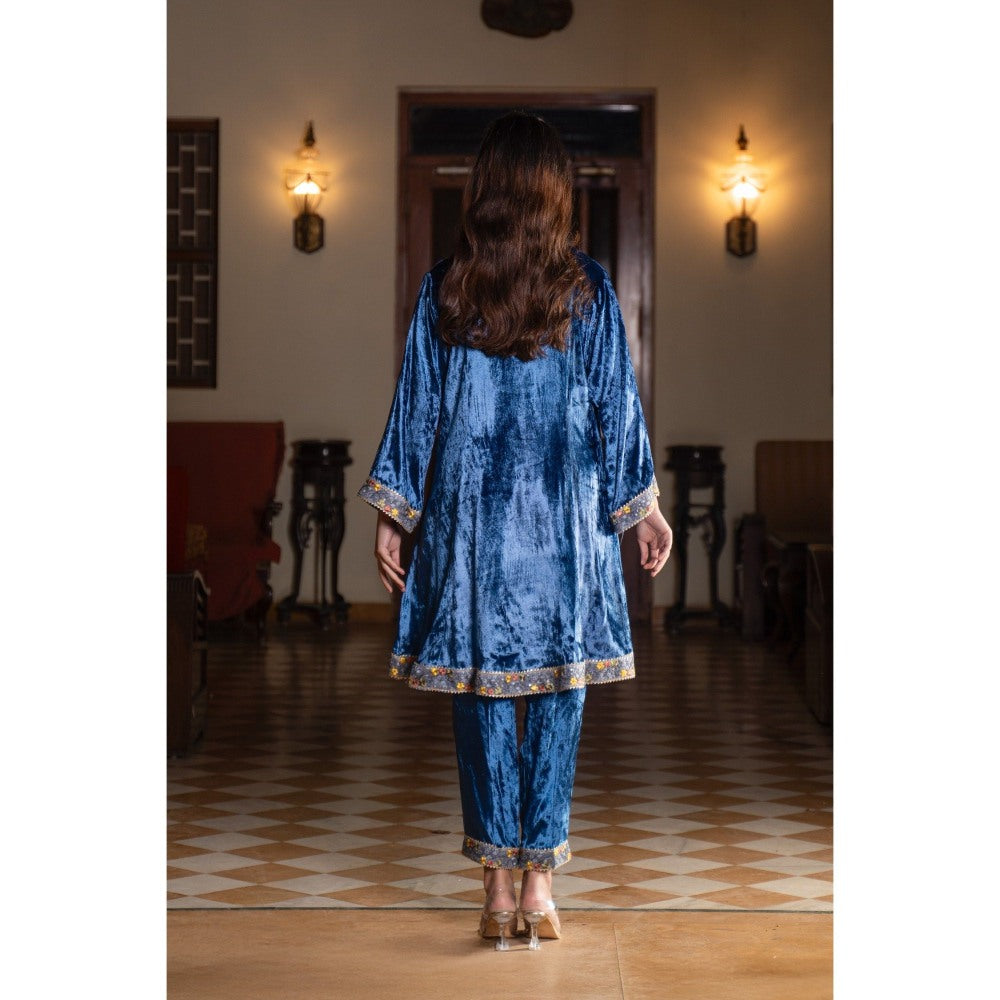 Naseebo Royal Blue Velvet Co-Ord (Set of 2)