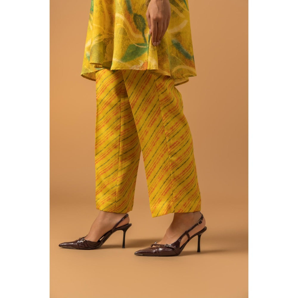 Naseebo Mustard Haze Muslin Kurti with Pant - Yellow