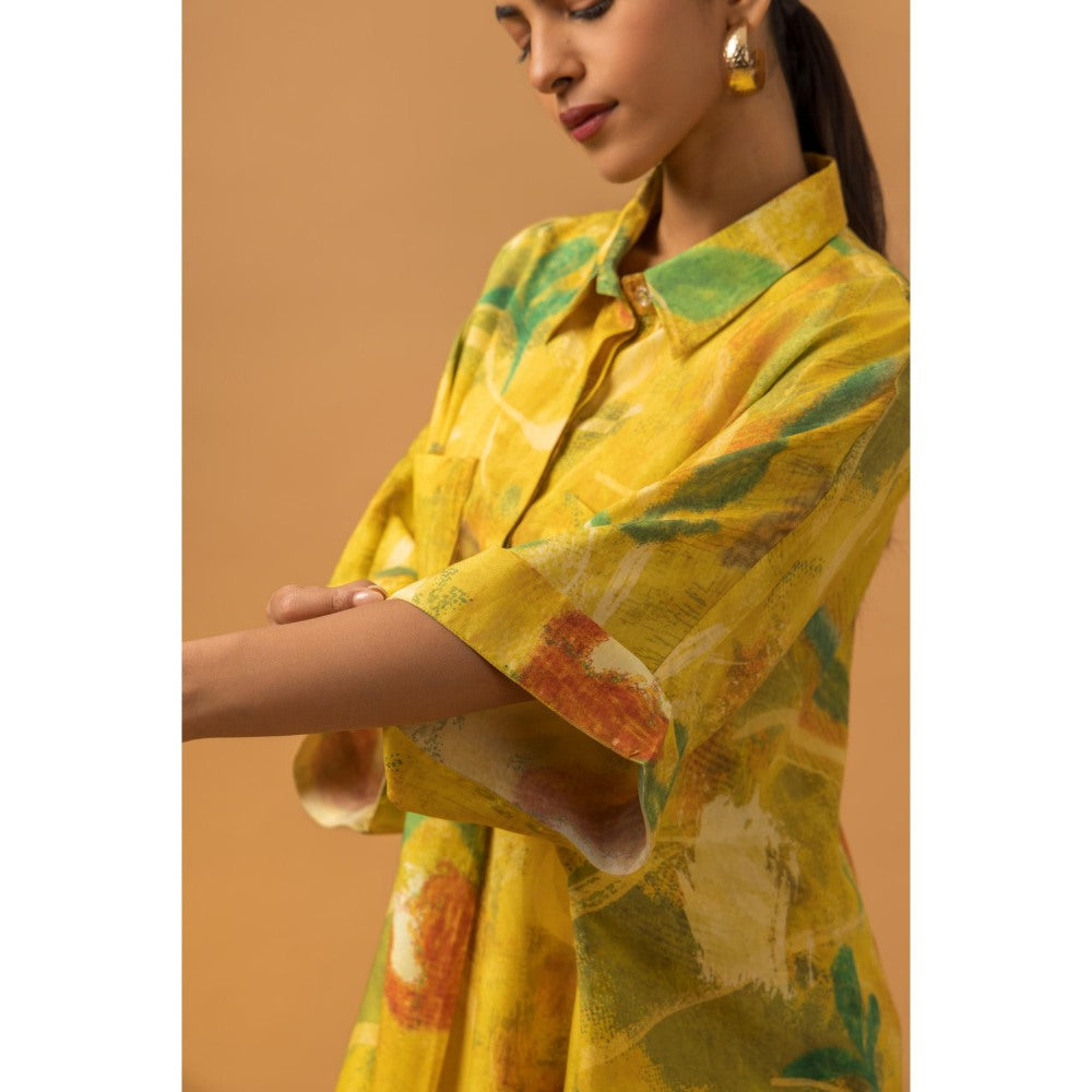 Naseebo Mustard Haze Muslin Kurti with Pant - Yellow