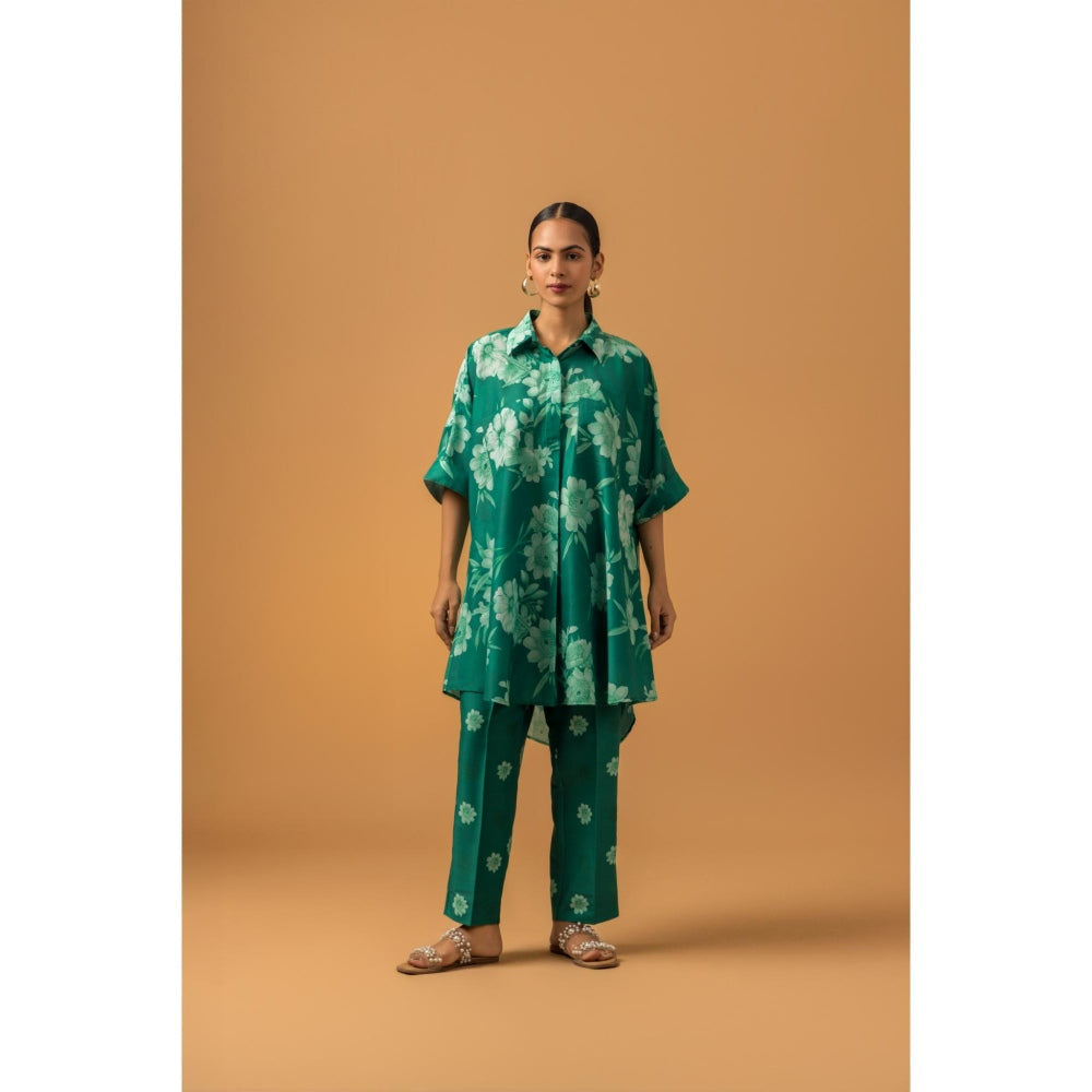 Naseebo Emerald Whisper Muslin Kurta with Pant - Green