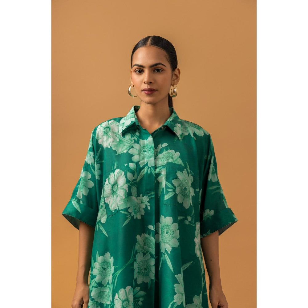 Naseebo Emerald Whisper Muslin Kurta with Pant - Green