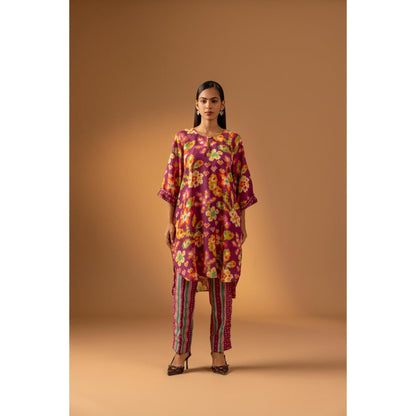 Naseebo Magenta Reverie Muslin Kurta with Pant - Purple