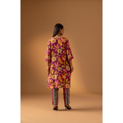 Naseebo Magenta Reverie Muslin Kurta with Pant - Purple