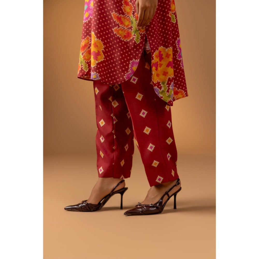 Naseebo Scarlet Meadow Muslin Kurta with Pant - Red