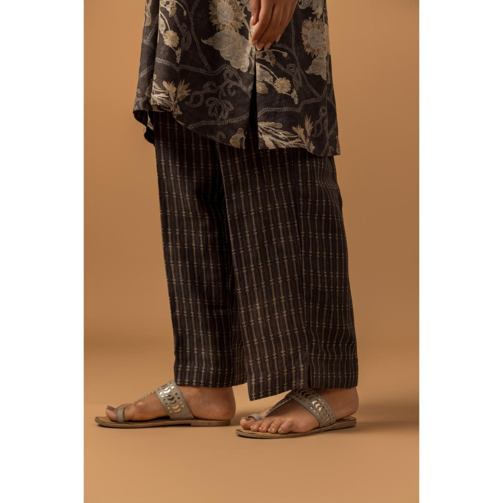 Naseebo Noir Floral Linen Premium Kurta with Pant - Black