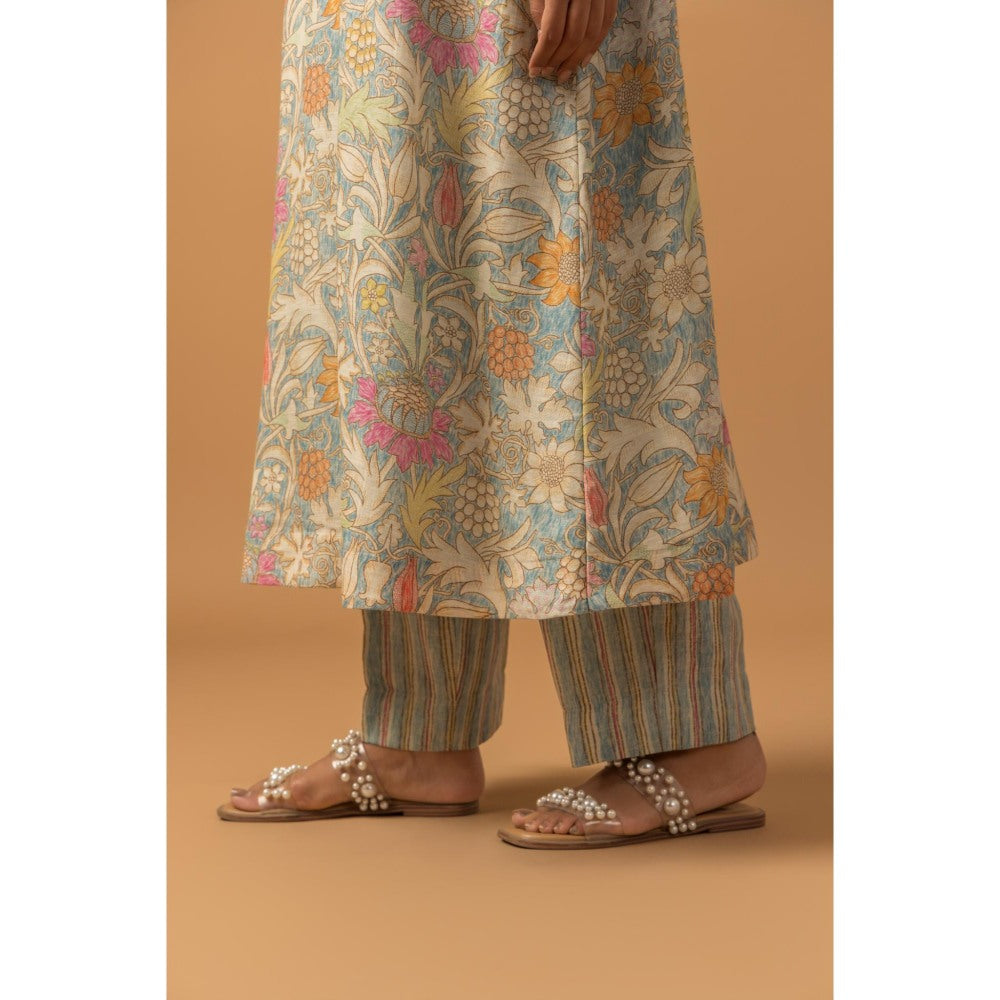 Naseebo Cyan Bloom Linen Premium Kurta with Pant - Blue