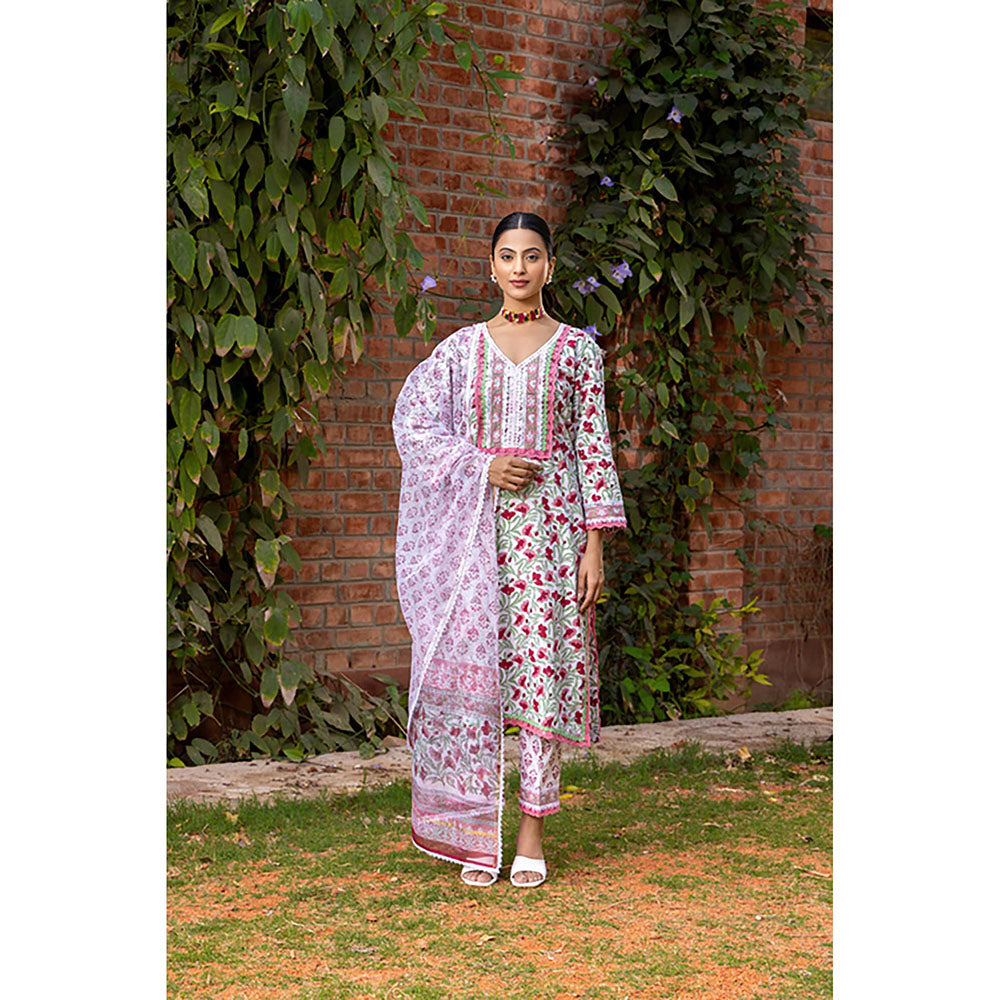 Naseebo Blooming Grace Kurta With Pant And Dupatta