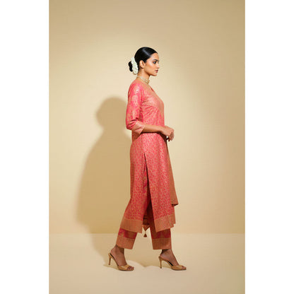 Naseebo Womens Linen Embroidered Pink Kurta with Pant and Dupatta