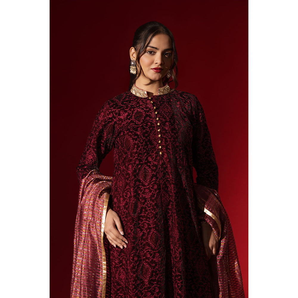 Naseebo Maroon Noir Luxe Velvet Kurta with Pant & Dupatta