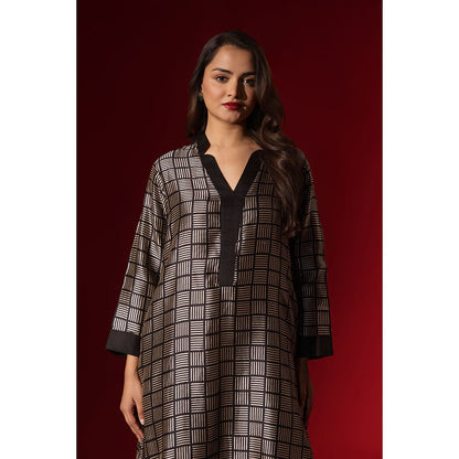 Naseebo Ebony Checked Print Black Silk Kurta and Pant