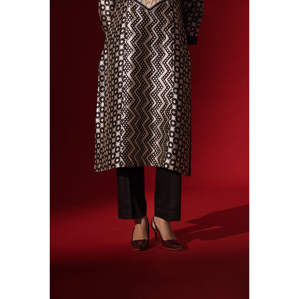 Naseebo Ebony Black Silk Embroidery Kurta and Pant