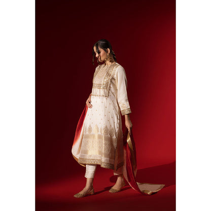 Naseebo Crimson Royale Embroidered Kurta with Pant & Dupatta