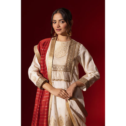 Naseebo Crimson Royale Embroidered Kurta with Pant & Dupatta