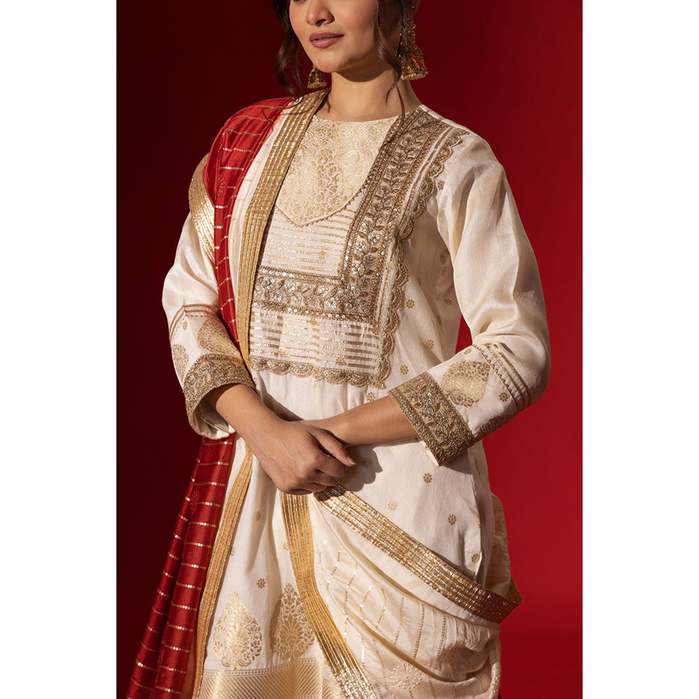 Naseebo Crimson Royale Embroidered Kurta with Pant & Dupatta