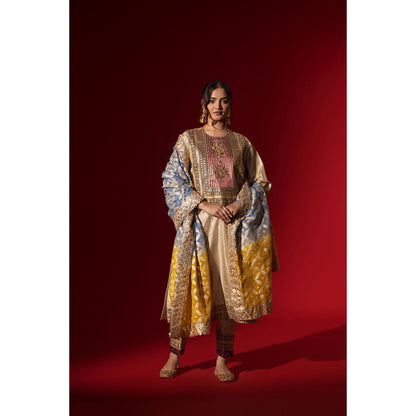 Naseebo Tapestry Cream Brocade Kurta with Pant & Dupatta