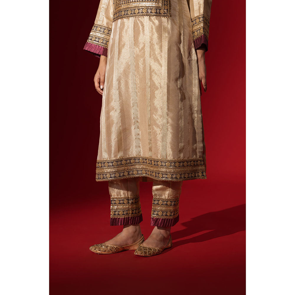 Naseebo Tapestry Cream Brocade Kurta with Pant & Dupatta