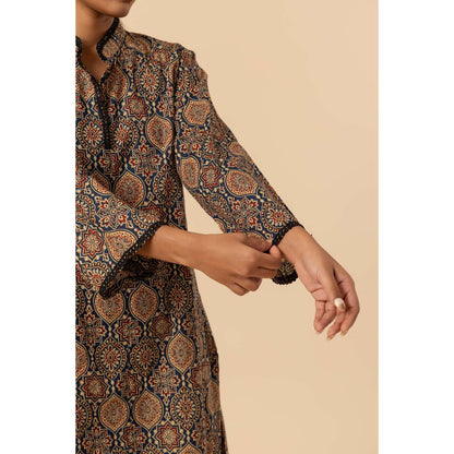 Naseebo Earthen Mirage Ajrakh Printed Farshi Coord Set