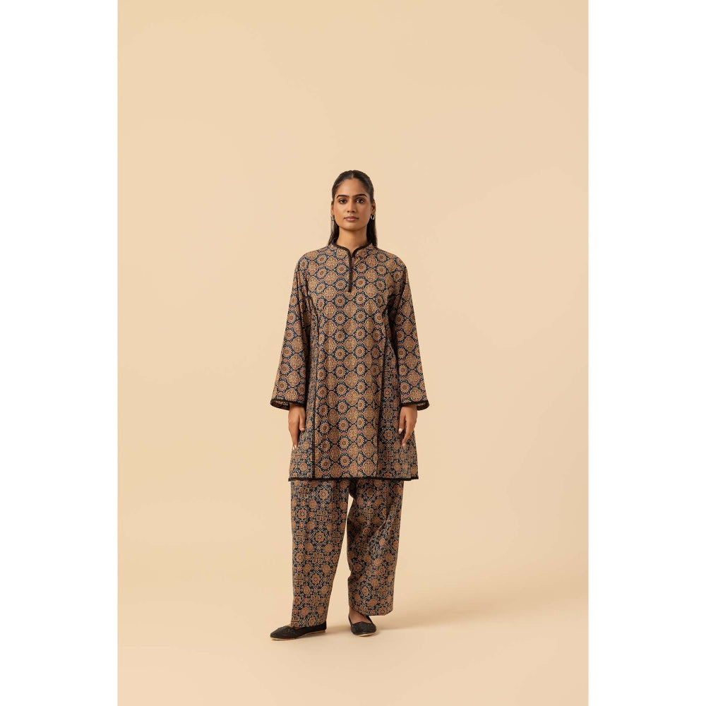 Naseebo Indigo Maze Ajrakh Printed Farshi Coord Set
