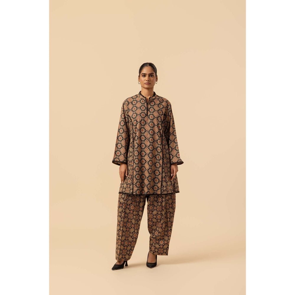 Naseebo Heritage Wheel Ajrakh Printed Farshi Coord Set
