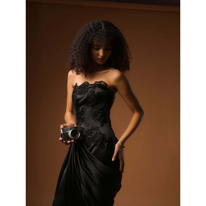 Natalia Livingston Black Audrey Valarie Gown