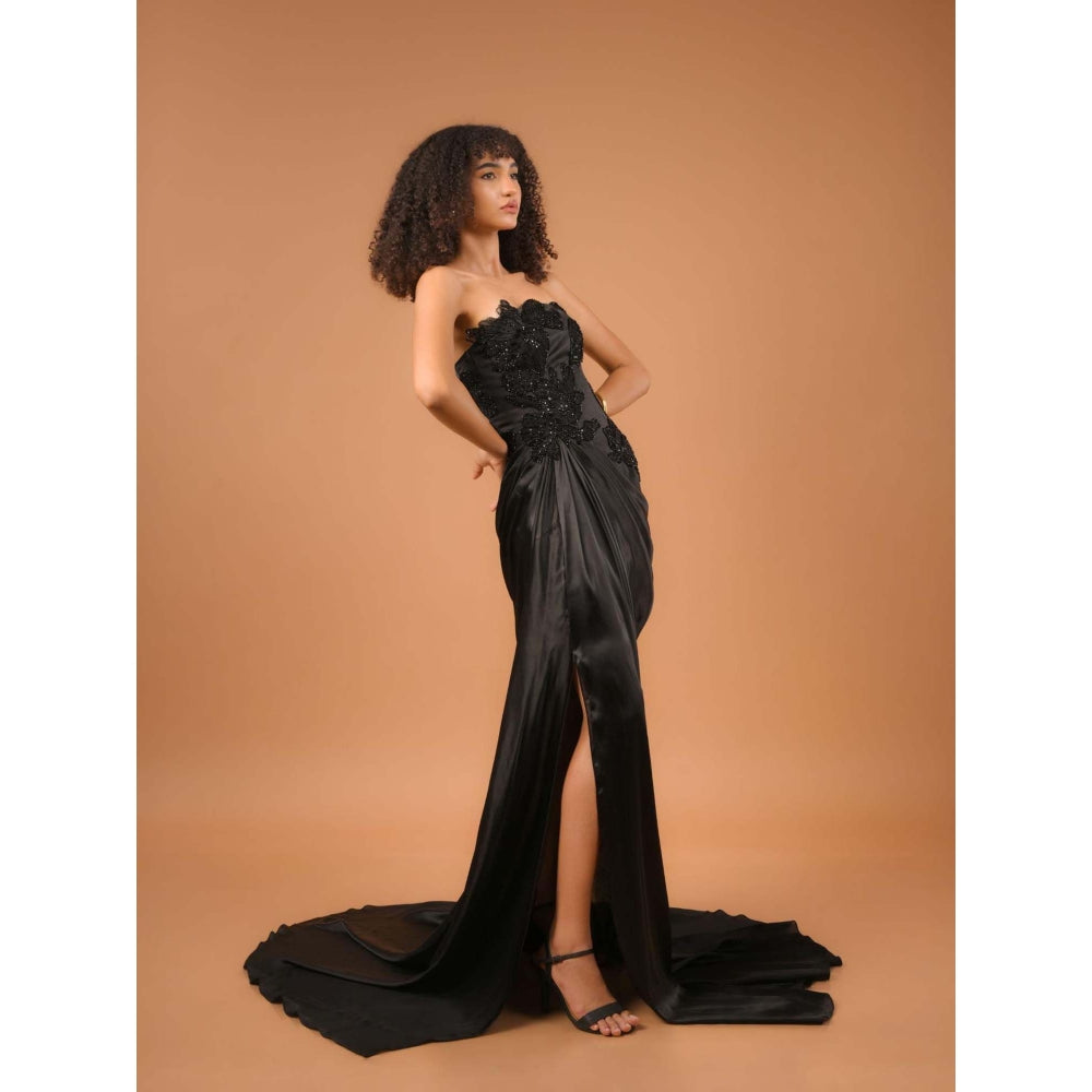 Natalia Livingston Black Audrey Valarie Gown