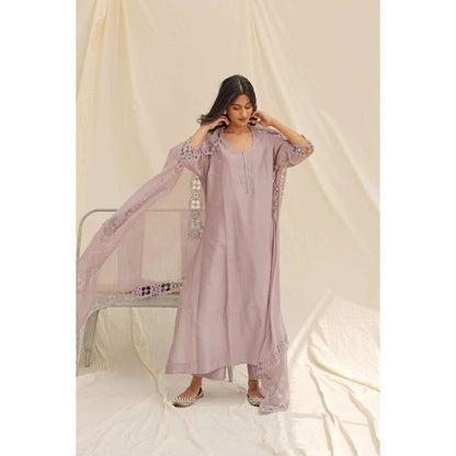 Neelu Sethi Lavender Embroidered Kurta With Pant and Dupatta (Set of 3)