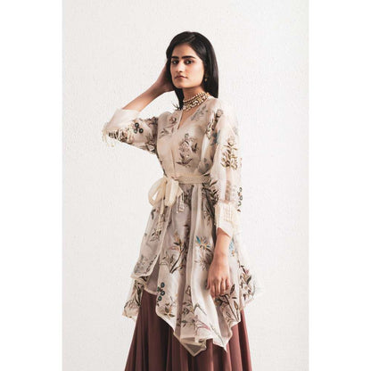 Neelu Sethi Georgette Plain Skirt With Hand Embroidery Cape- Blouse and Belt (Set of 4)