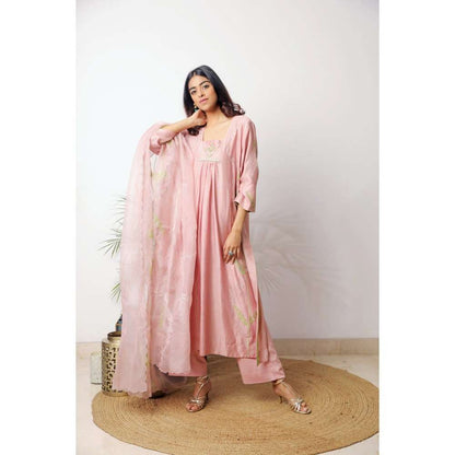 Neelu Sethi Pink Chanderi Kurta With Satin Pant And Embroidered Dupatta (Set of 3)