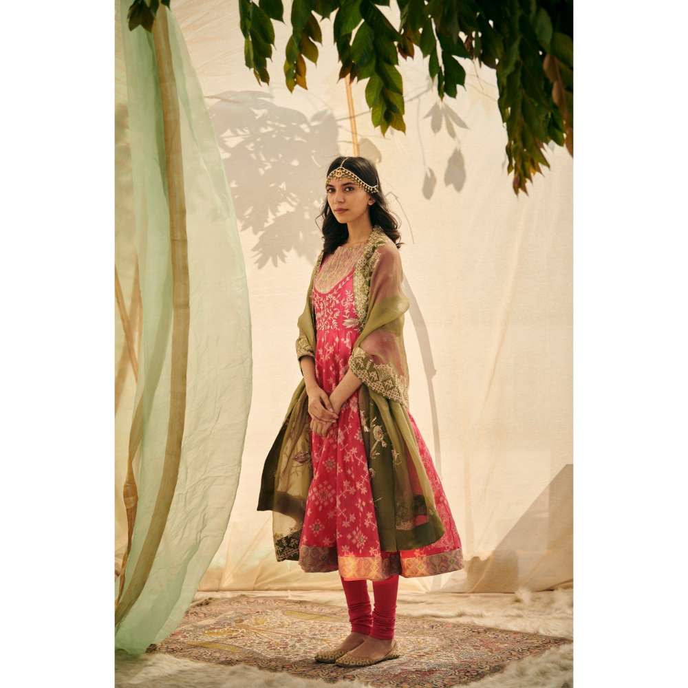 Neelu Sethi Jamdani Anarkali Chiniya Silk Kurta With Churidar And Dupatta (Set of 3)