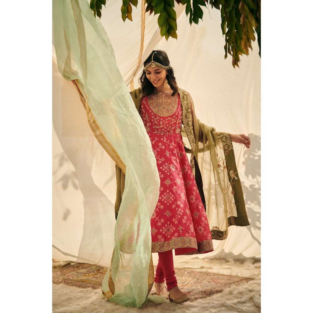 Neelu Sethi Jamdani Anarkali Chiniya Silk Kurta With Churidar And Dupatta (Set of 3)
