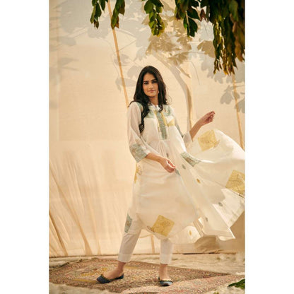 Neelu Sethi White Block Printing Kurta and Pant (Set of 2)