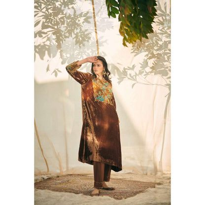 Neelu Sethi Silk Velvet Embroidered Kurta With Yoke Cotton Satin Pant (Set of 2)