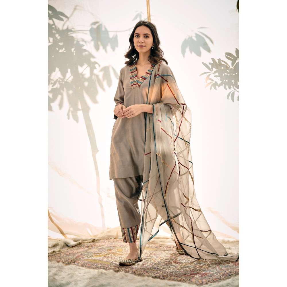 Neelu Sethi Grey Chanderi Kurta and Embroidered Salwar With Organza Dupatta (Set of 3)