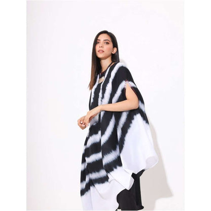 Neelu Sethi Tye & Dye Kurta With Pant (Set of 2)