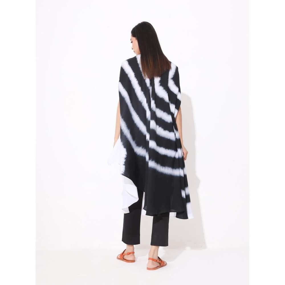 Neelu Sethi Tye & Dye Kurta With Pant (Set of 2)