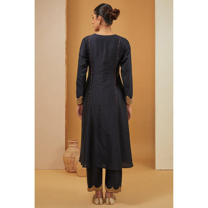 Neha Khullar Black Kurta with Pant and Dupatta (Set of 3)
