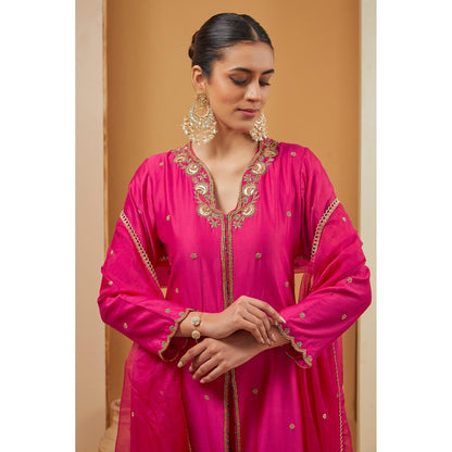 Neha Khullar Pink Fuscia Kurta with Pant and Dupatta (Set of 3)