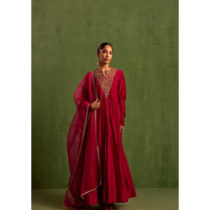 Neha Khullar Pink Chanderi Silk Embroidery Dabka Notched Hand Yoke Anarkali With Dupatta