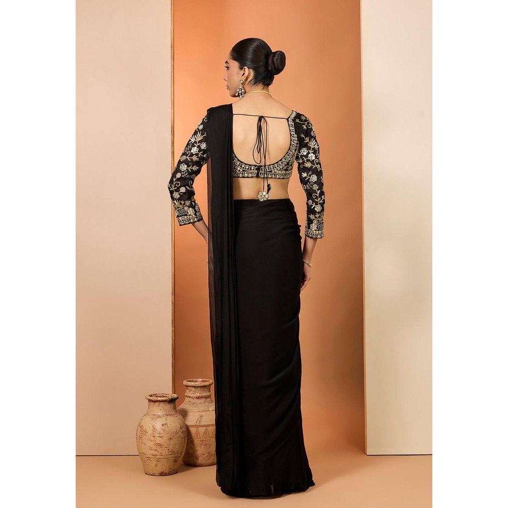 Neha Khullar Viscose Chiffon Pre Drape Saree and Stitched Blouse with Peticoat Set